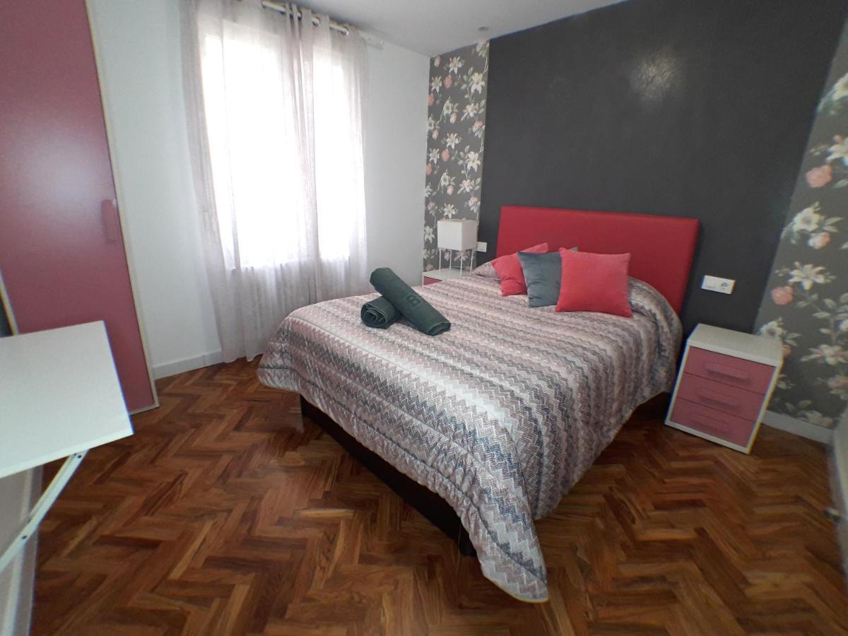 Alojamiento Turistico Miguel - Logroño Buitenkant foto